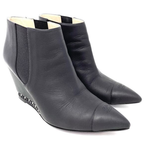 Chanel Black Leather Pointed Toe Wedge Boots w/ Chain Detail 38.5 - Picture 7 of 14